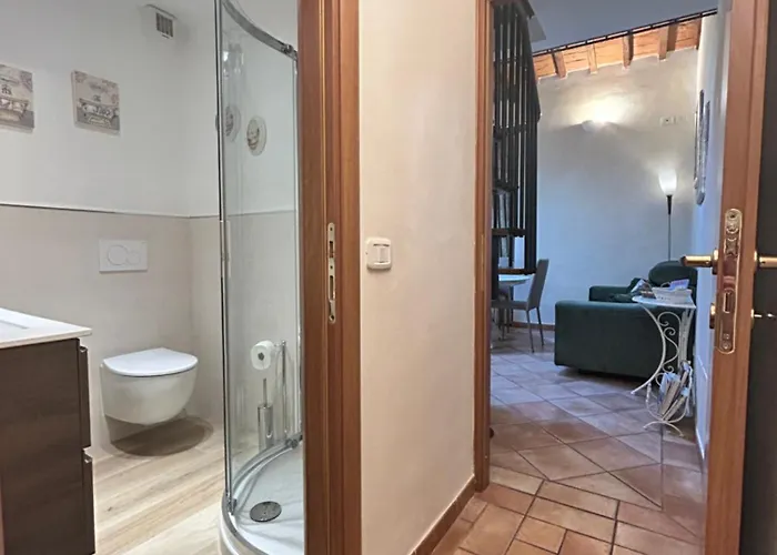 Palazzo Vecchio Flat With Ac Апартаменты *